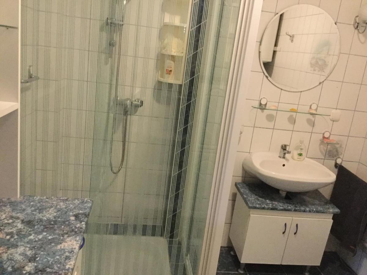 Villa Sueti Nyaralo à Balatonmáriafürdő Extérieur photo