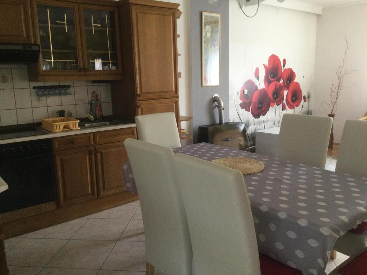Villa Sueti Nyaralo à Balatonmáriafürdő Extérieur photo