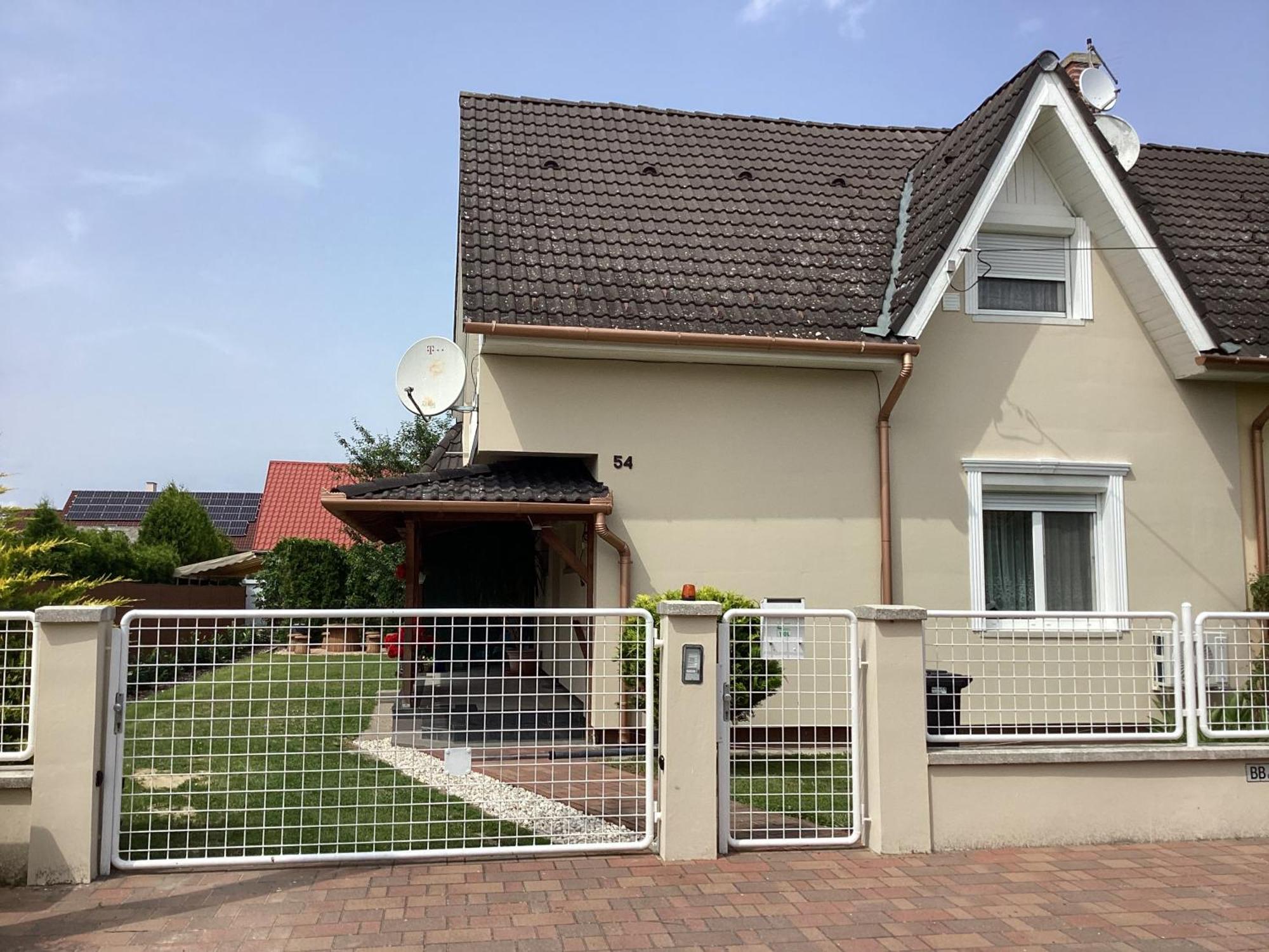 Villa Sueti Nyaralo à Balatonmáriafürdő Extérieur photo